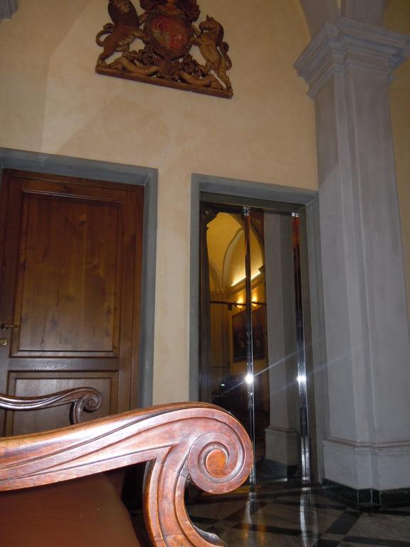 Aparthotel Palazzo Virginio Florenz Exterior foto